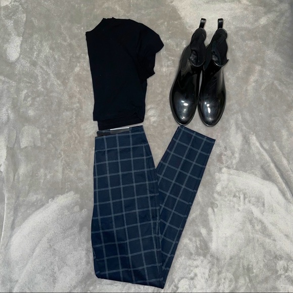 Tahari Pants - Tahari Blue Plaid Patterned Pants